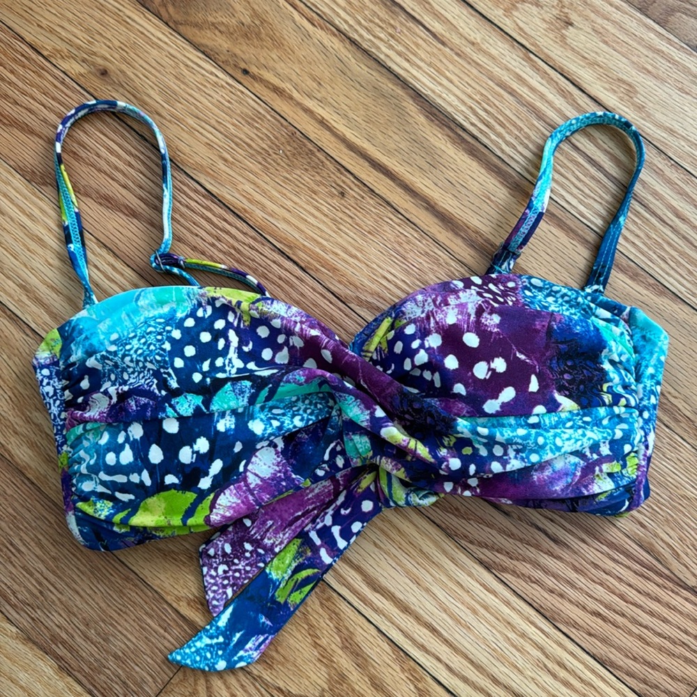 Swimsuit top
